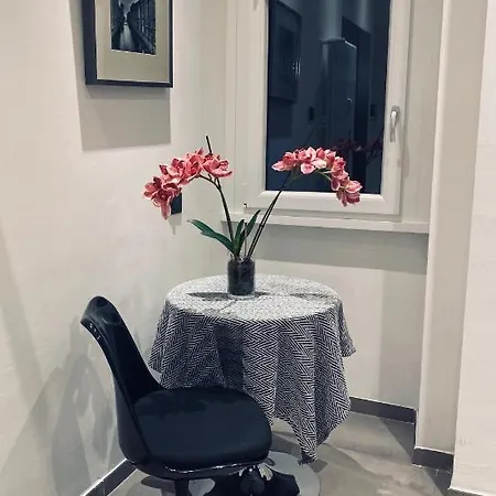 Апартаменты Centro, Life, Mico Милан